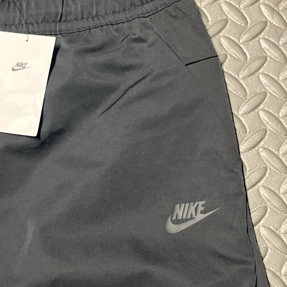 Nike Sportswear Tech Woven Pants Men’s SZ XXL Tapered Black DR9101-010 NEW - Picture 3 of 11